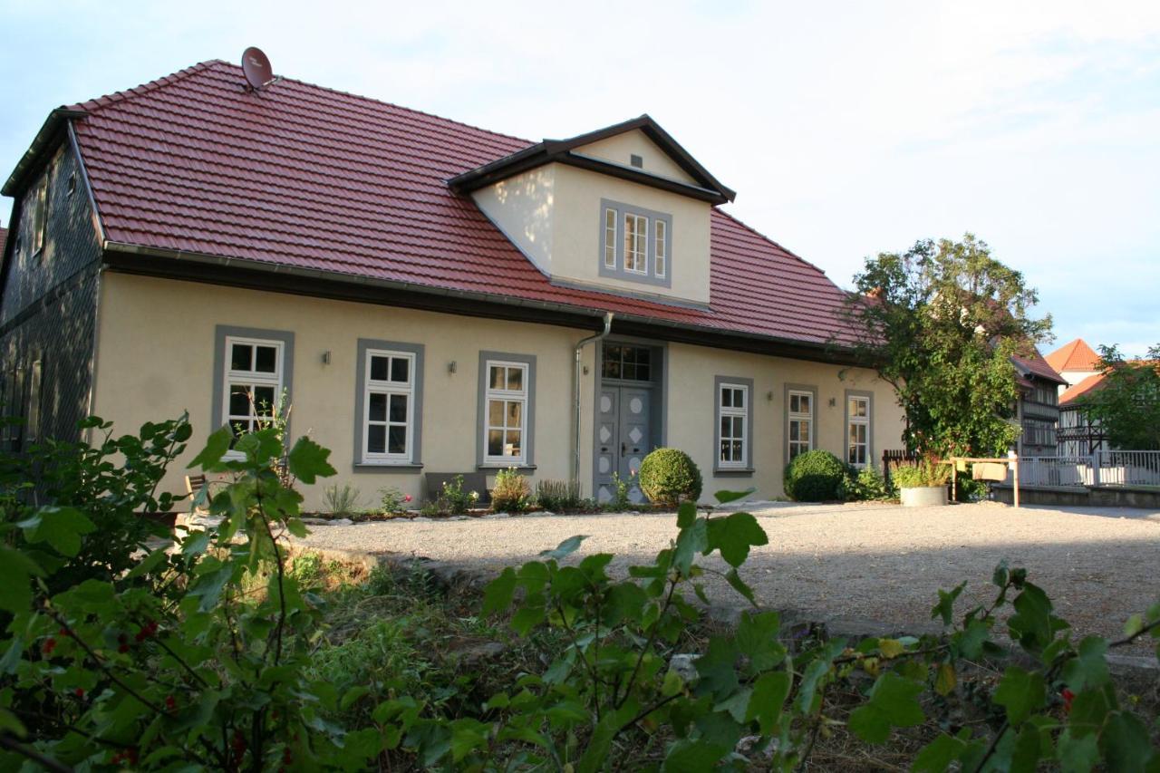 Haus Brunnenkunst Hotel Арнщат Екстериор снимка
